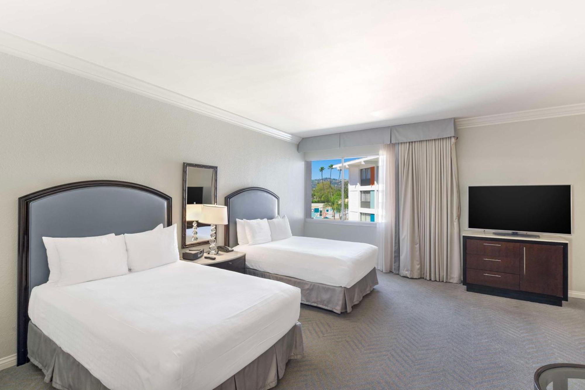 The Beverly Hilton Los Angeles Ngoại thất bức ảnh